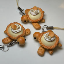 Mini Banana Cream Pie Turtles